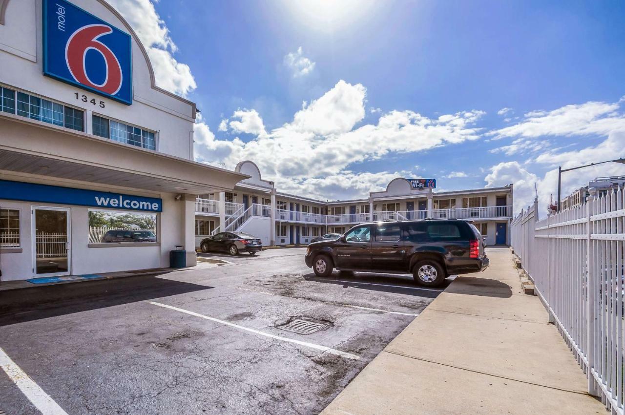 Motel 6-Washington, Dc - Convention Center Exterior photo
